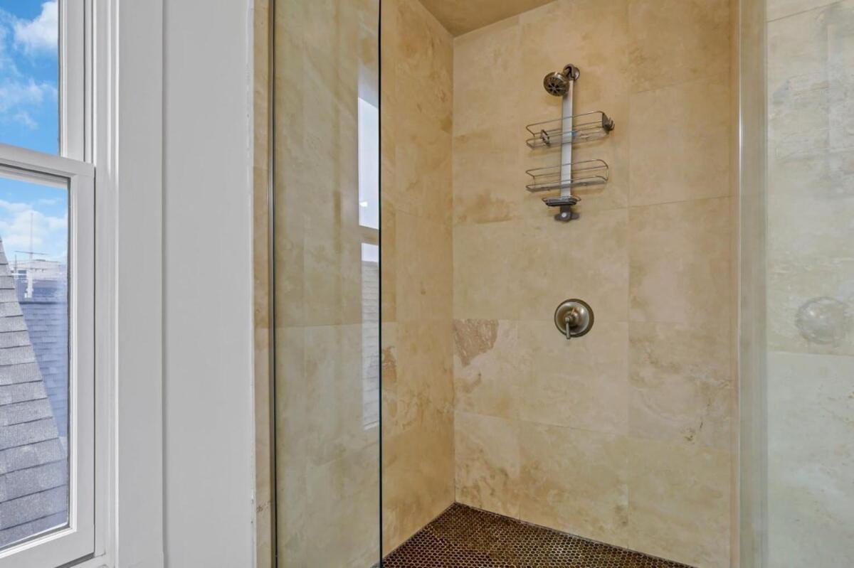 فيلا Housepitality - The Columbus Game House - 2 Br المظهر الخارجي الصورة